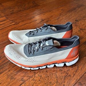 OC CLOUDBOOM Running Shoes